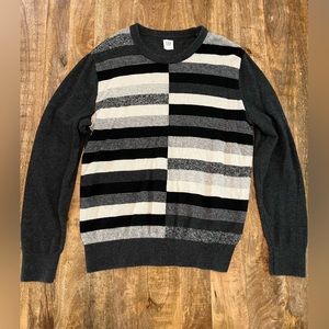GAP Sweater
